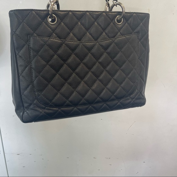 CHANEL GRAND SHOPPER BLACK CAVIAR LEATHER-PREOWNED - Picture 3 of 15